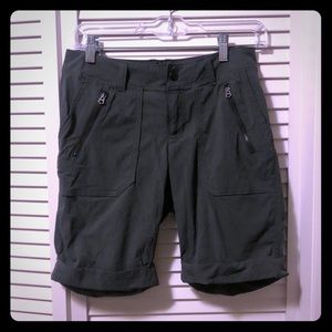 Athleta army green hiking shorts